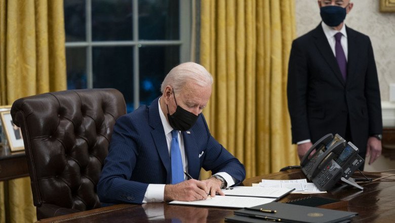 Biden eleva a 125.000 el límite de ingresos de refugiados para el próximo año