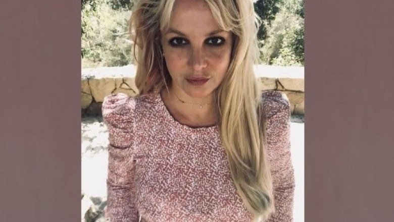 Britney Spears celebra su libertad con desnudos