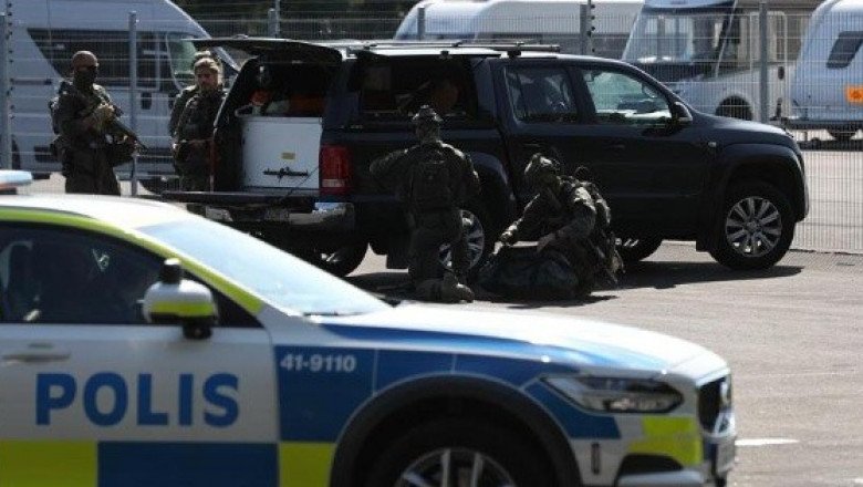 Con entrega de pizzas, concluye toma de rehenes en Suecia