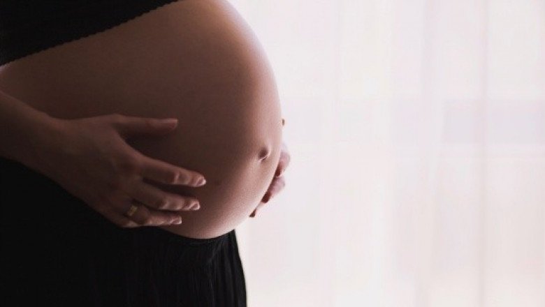 ¡Con tutorial de Internet! Mujer se embaraza por inseminación artificial en un solo intento