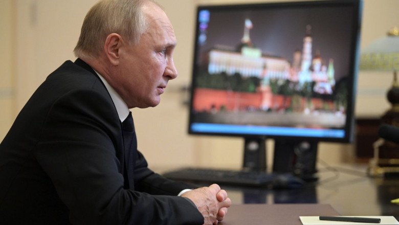 El partido de Putin consolida su poder mientras la oposición denuncia irregularidades en las elecciones