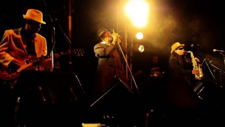 Honran a "Sax", de La Maldita Vecindad, con estatua en su ciudad natal