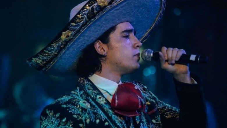 Mamá de Alex Fernández, emocionada por ser abuela de nueva cuenta