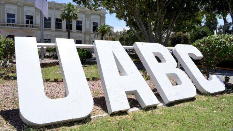Ofrece UABC becas para pago de reinscripción