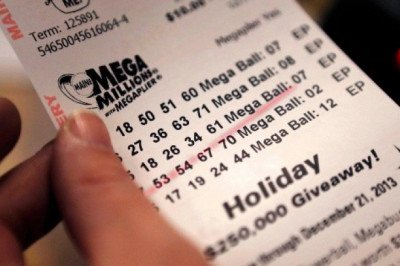 ¡Qué suerte! Mujer gana dos veces la lotería el mismo día
