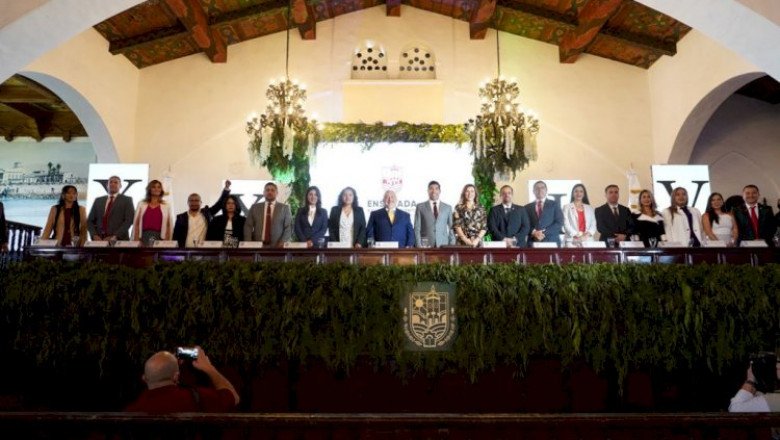 Rinde protesta Armando Ayala Robles como presidente municipal del XXIV Ayuntamiento de Ensenada