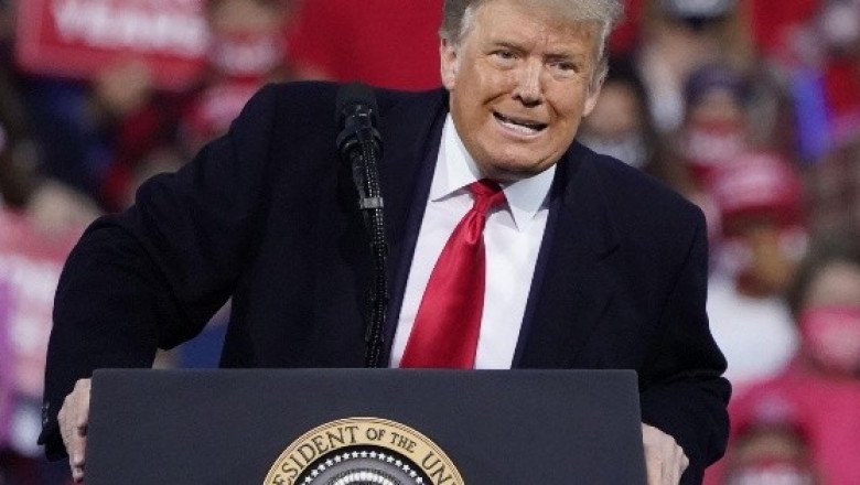 Trump tenía un asistente que le ponía música para calmar su ira, revela libro