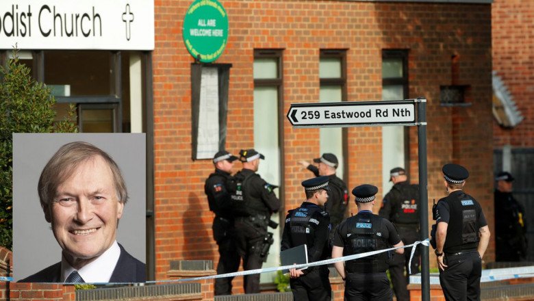 Un diputado conservador británico muere tras recibir varias puñaladas durante un acto público