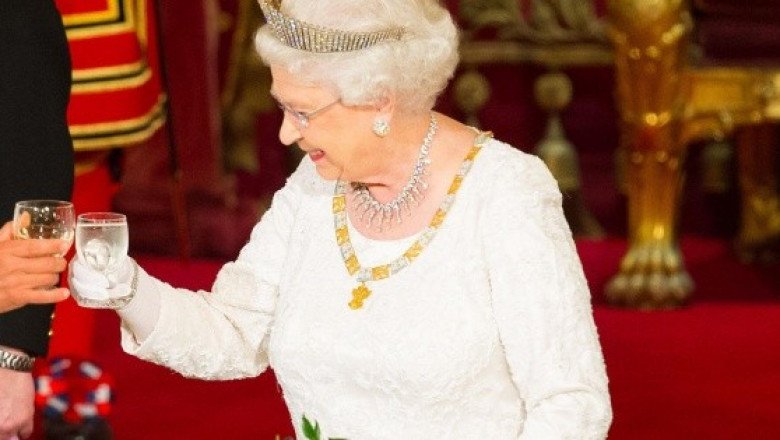 ¡No más alcohol para la reina! ¿Cuál es la razón?