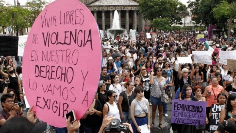 Empresa que usó feminicidios como adorno podría tener hasta 2 años de cárcel