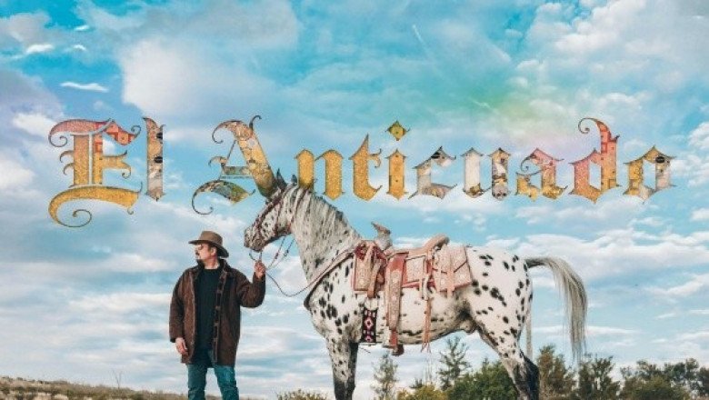 Pepe Aguilar se hace llamar “El Anticuado”