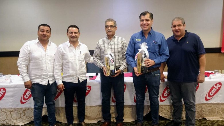 Se reúne CMIC con titular de SIDURT