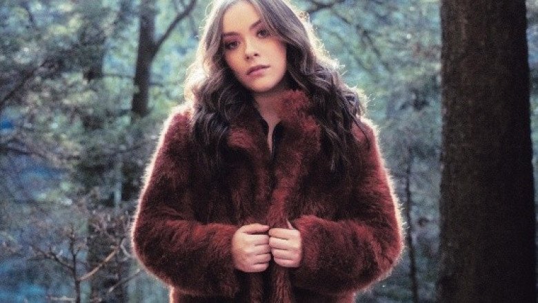 Angie Vázquez camina en solitario y lanza su primer EP, "Recuerdo"