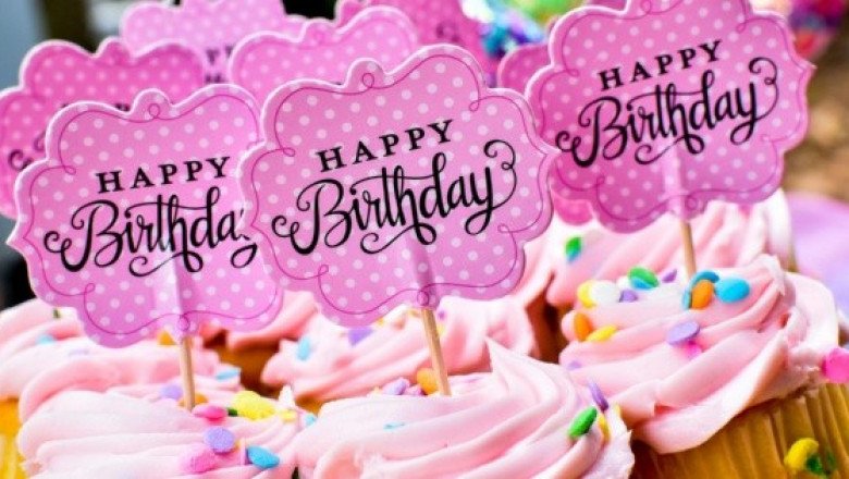 Celebran cumpleaños de empleado y ahora le deben... ¡450 mil dólares!