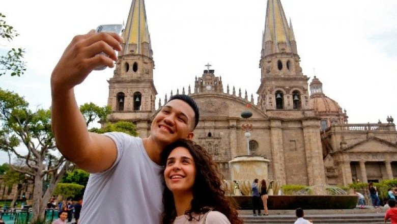 ¿Cómo puedes ahorrar datos en tu celular durante las vacaciones?