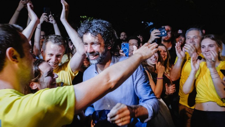 Damiano Tommasi, el exfutbolista que ha arrebatado el Ayuntamiento de Verona a la derecha 30 años después
