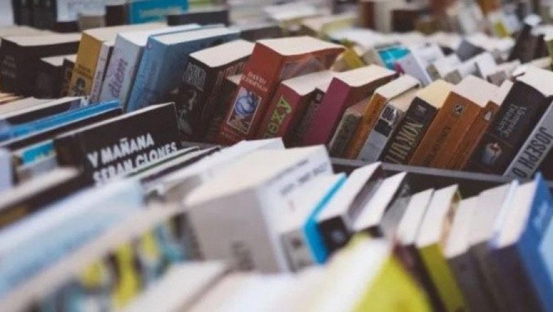 Vive el primer encuentro Literario "Al Gravitar Rotando 2022"