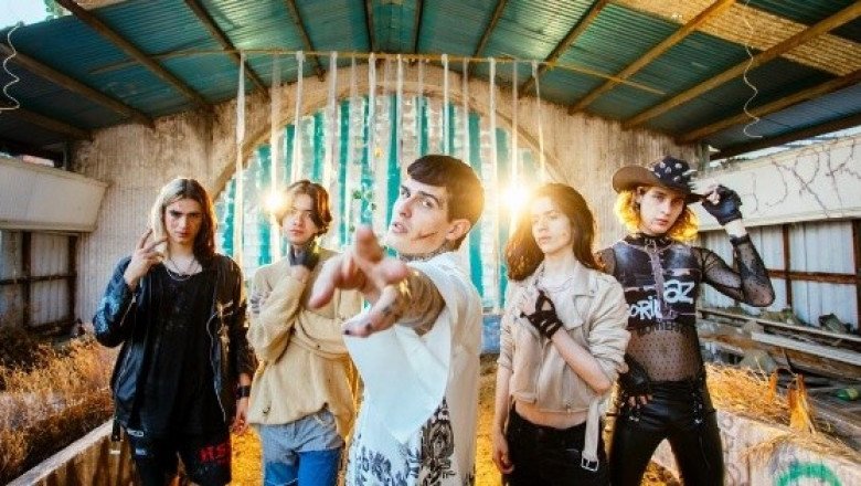 Wiplash y Adriel Favela lanzan nuevo sencillo juntos: “Aprendiendo a amar”