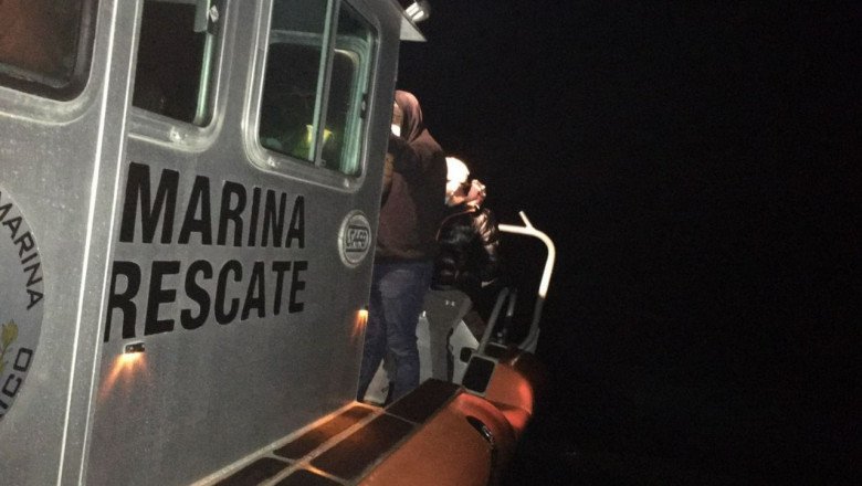 Realiza SEMAR rescate de 10 personas a la deriva