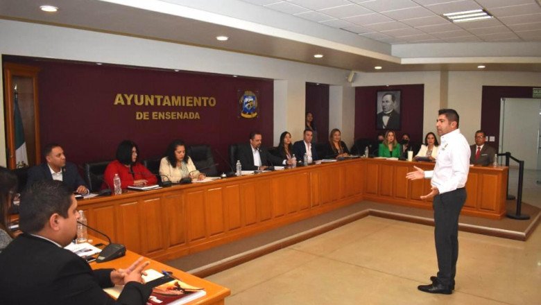 Entrega Armando Ayala Primer Informe de Gobierno