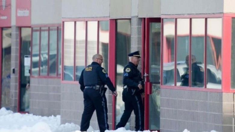 Tiroteo en escuela de Iowa deja dos estudiantes muertos