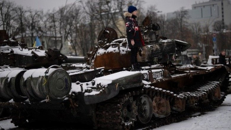 Ucrania afirma que recibirá "entre 120 y 140" tanques pesados occidentales