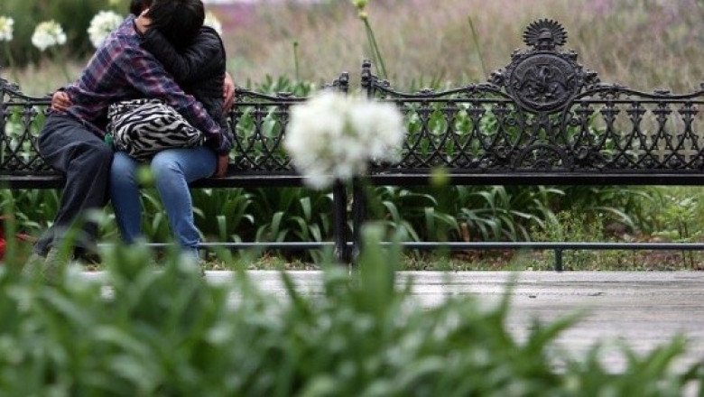 Mexicanos "tóxicos", ¿Cuántos revisan el celular de su pareja?
