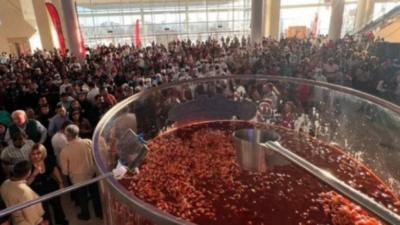 ¡Guau! Mazatlán obtiene Guinness por coctel de camarón
