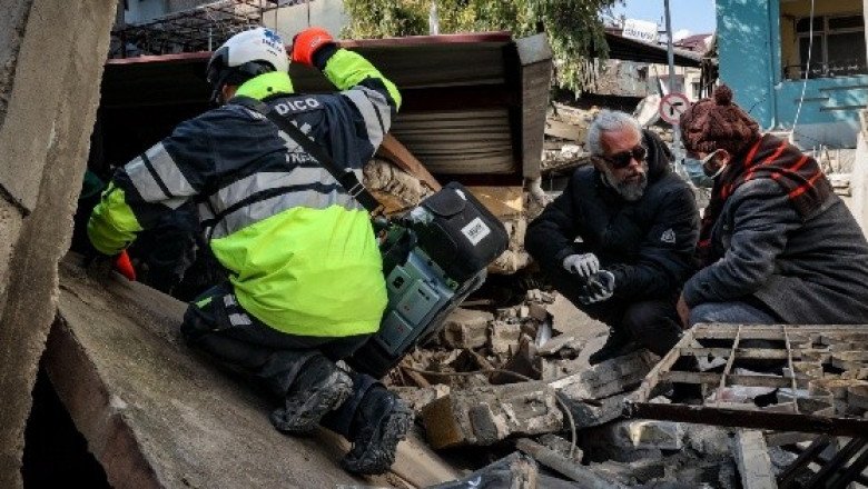 "¿Estoy viva de verdad?": La delicada operación para salvar a dos hermanas en Turquía