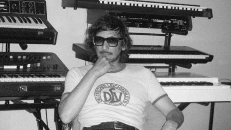León Larregui regresa como solista con ''Amantes'' y ''Su Majestad La Eternidad''