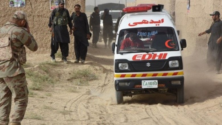 Bomba estalla en un mercado de Pakistán y deja cinco muertos