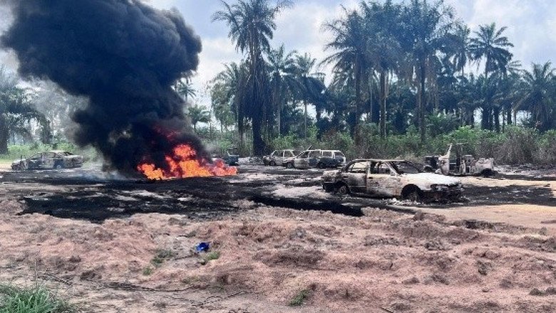 Estalla oleoducto en Nigeria y al menos 12 personas mueren carbonizadas