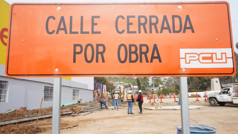 Supervisa alcalde trabajos de rehabilitación vial en la avenida Juárez