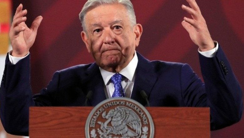 López Obrador justifica vallas metálicas en Palacio Nacional