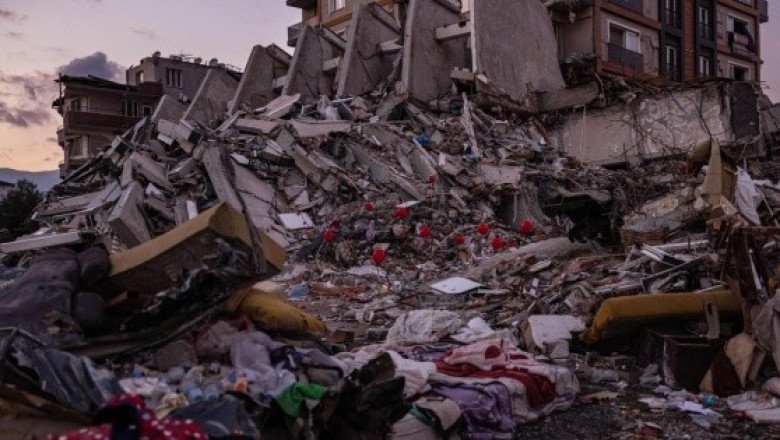 A un mes del sismo en Turquía, faltan más de dos mil cuerpos por identificar
