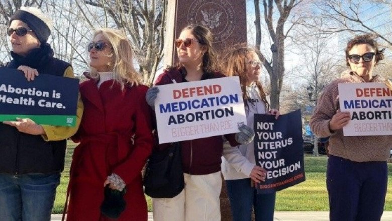 El gobernador de Wyoming prohíbe las píldoras abortivas