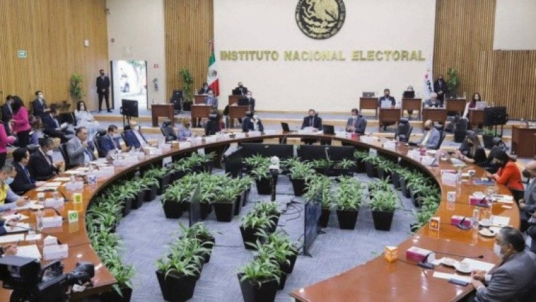 Perfiles cercanos a Morena destacan entre finalistas al INE