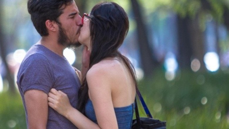 ¿Vas a celebrar el Día Internacional del Beso? Aquí te contamos los detalles