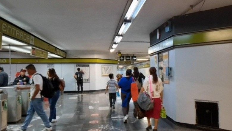 Arrollan a joven en la estación de la Línea 7 del Metro y suspenden el servicio