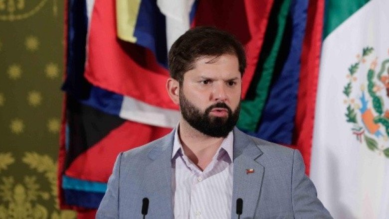 Gabriel Boric promulga ley que reduce la jornada laboral en Chile