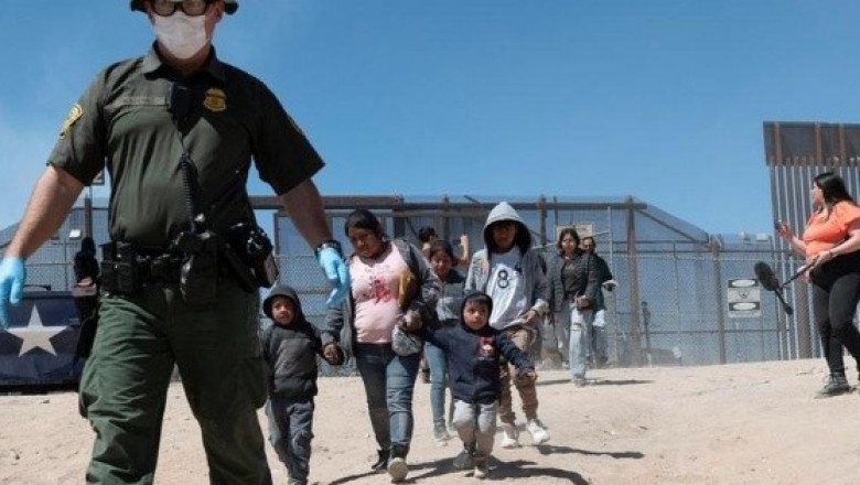 Los migrantes que corrieron para entrar a EU antes de que expirara el Título 42