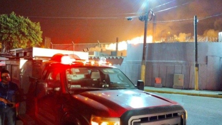 Reportan incendio en refinería de Minatitlán, Veracruz