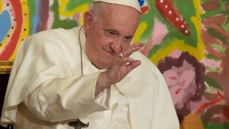 El Papa Francisco suspende sus eventos del viernes por un cuadro de fiebre