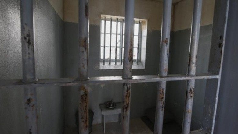 El hombre que lleva mil días confinado en solitario en una cárcel de Irán