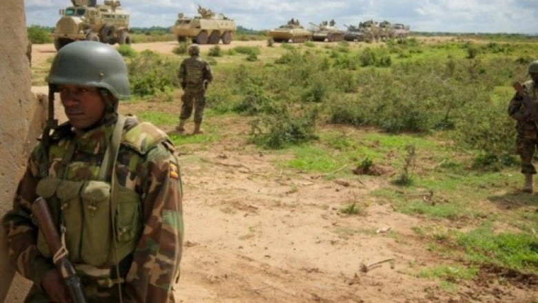 Atacante suicida mata a 25 soldados en academia militar en Somalia