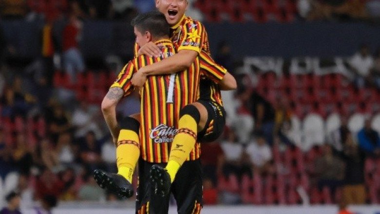 Leones Negros aprovecha localía y golea a Dorados
