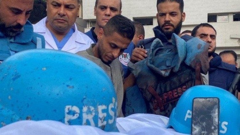 ¿Cuántos periodistas han muerto durante los combates en Gaza e Israel?