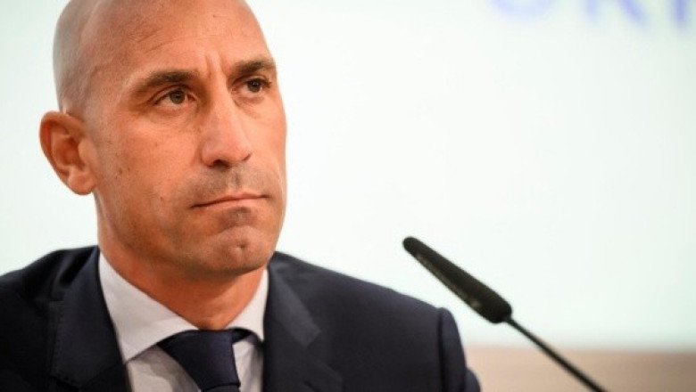 FIFA suspende por tres años a Luis Rubiales tras beso forzado a Jenni Hermoso