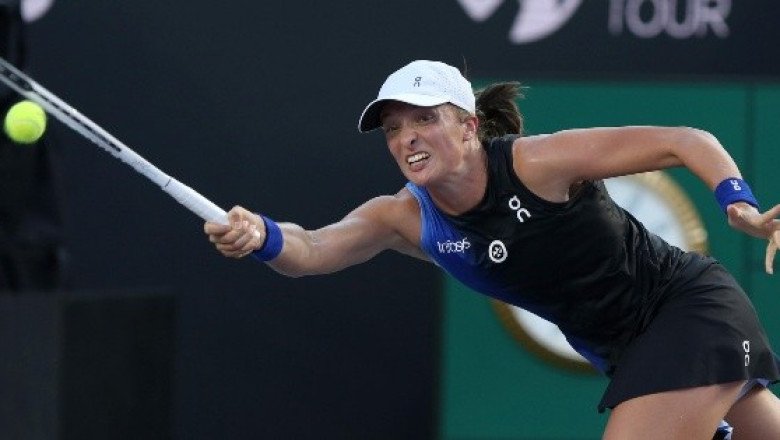 Iga Swiatek logra gran debut en las WTA Finals en Cancún