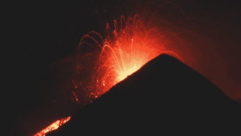 Volc N Etna El M S Grande De Europa Entr En Erupci N En Sicilia Video Ensenada Online Net